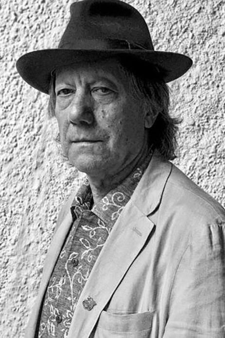 Ednodio Quintero backdrop