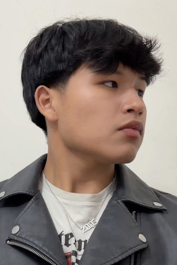 Rodrigo Valenti backdrop