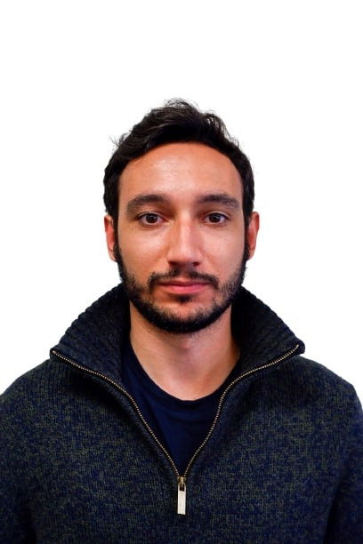 Manuel Gómez backdrop