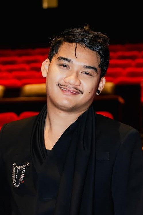 Gilga Sahid backdrop