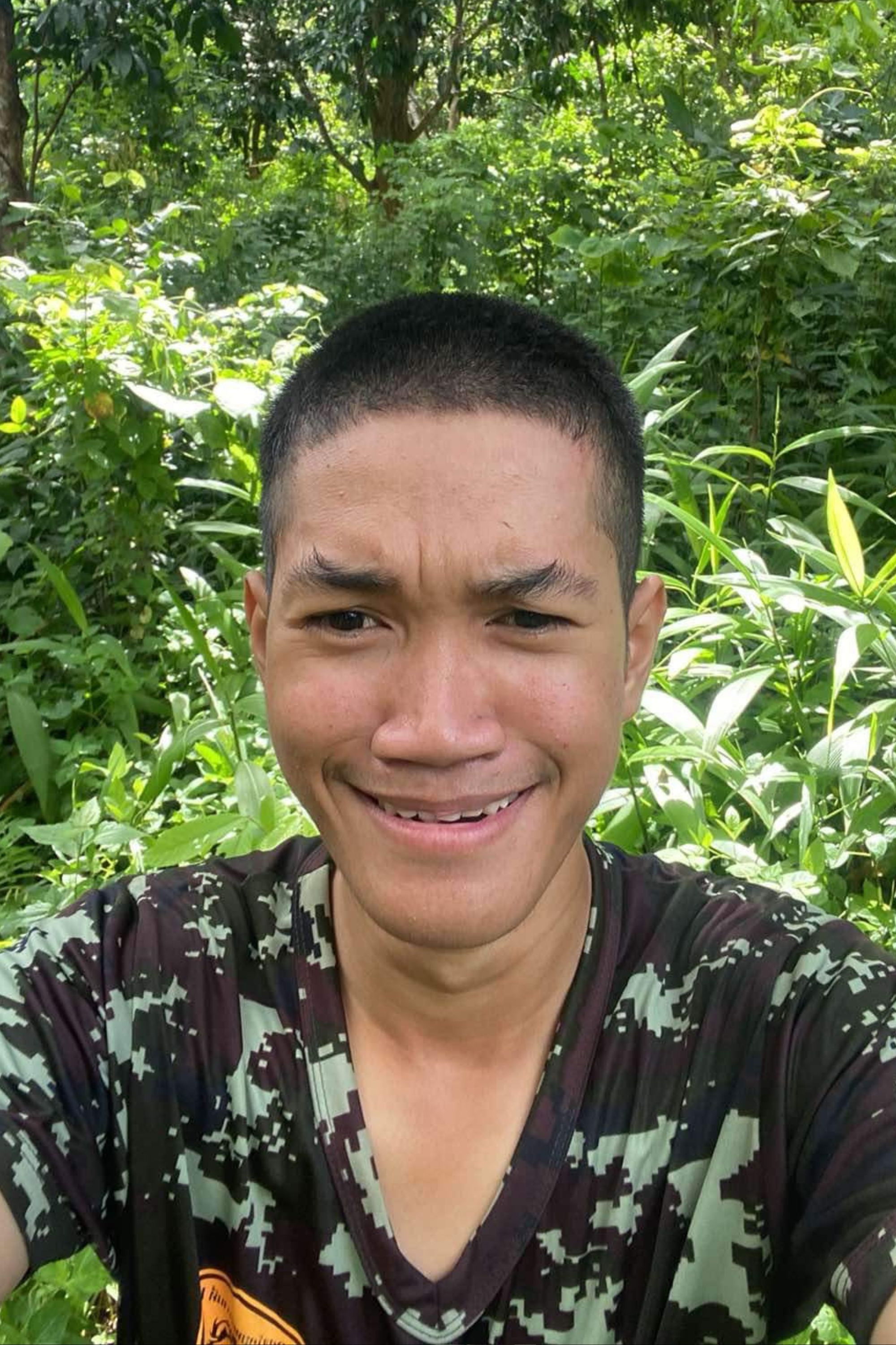 กิจการ บุญยิ่ง backdrop