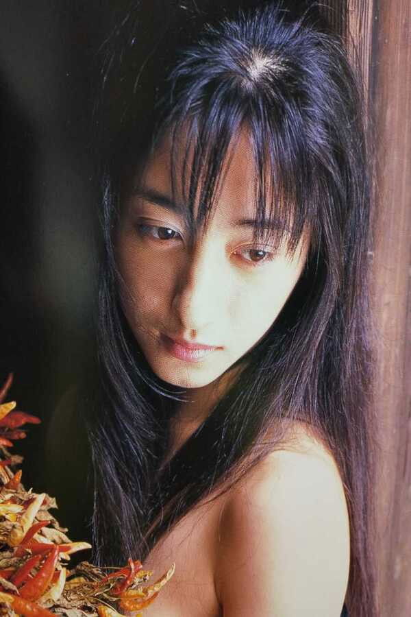 Kaori Asada backdrop