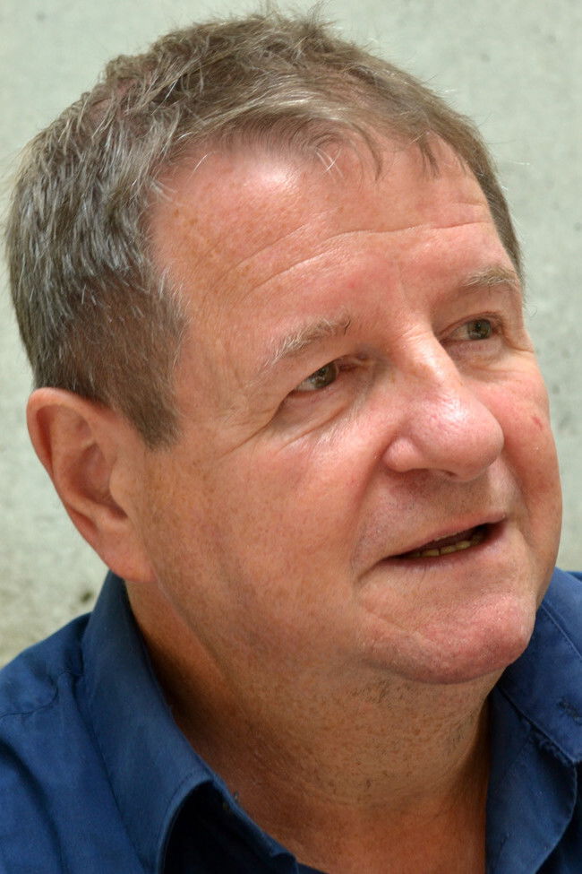 Hanspeter Müller backdrop