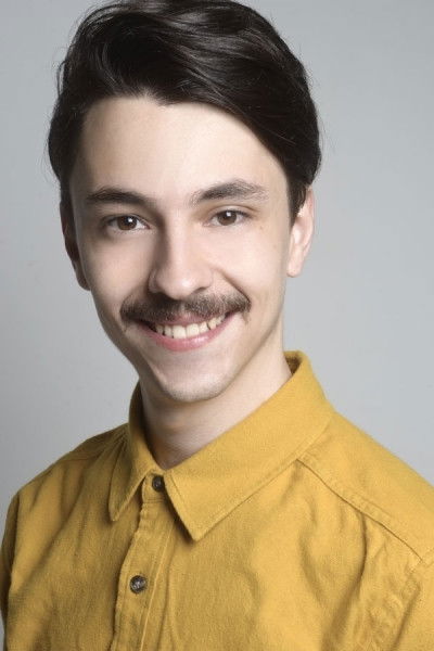 Henrique Larré backdrop