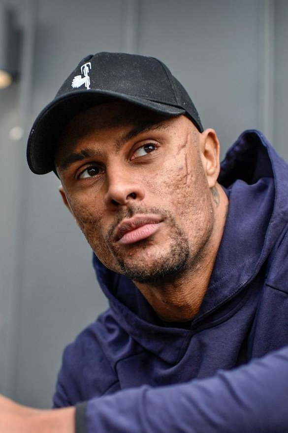 Alex Ceesay backdrop