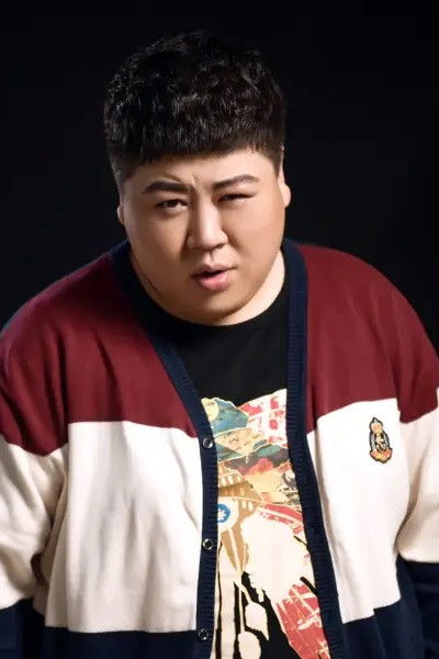 Ши Яо Чжун backdrop