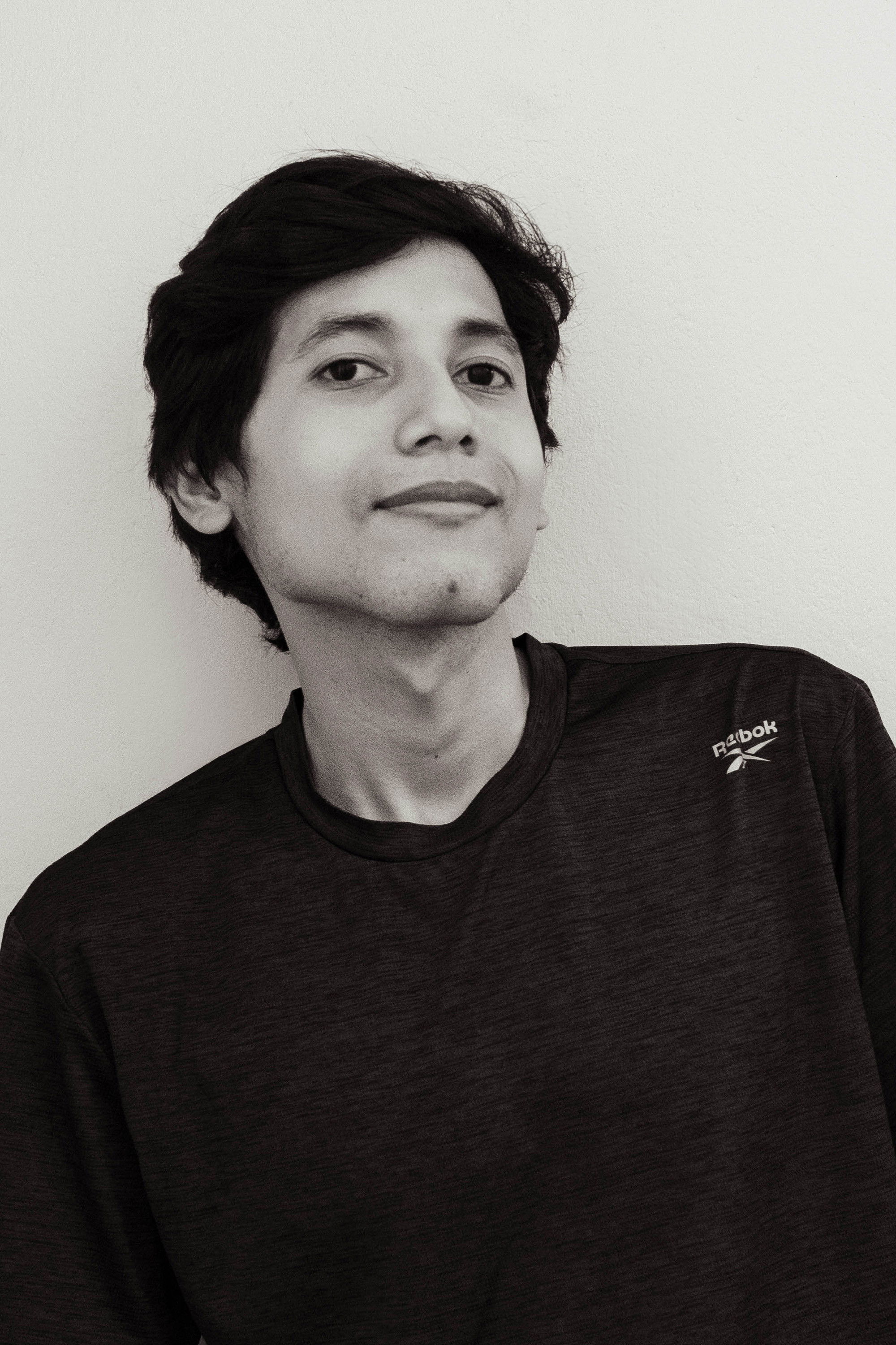 Ray Valle Nagashiro backdrop