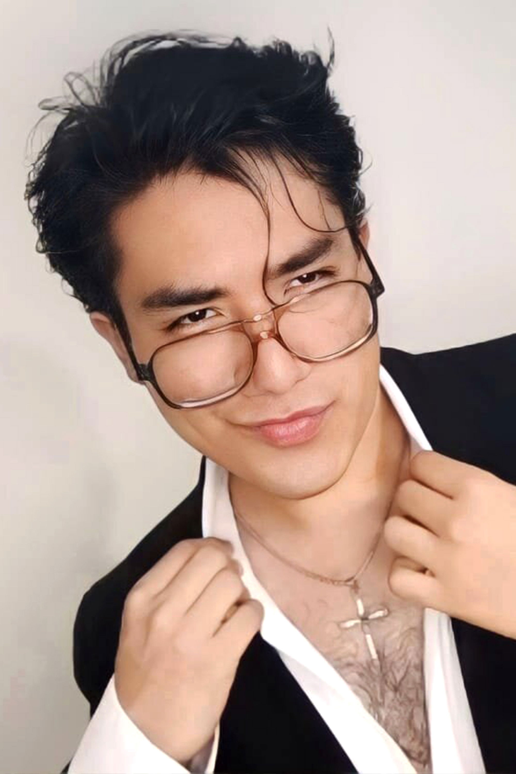 Raúl Cortés Cruz backdrop