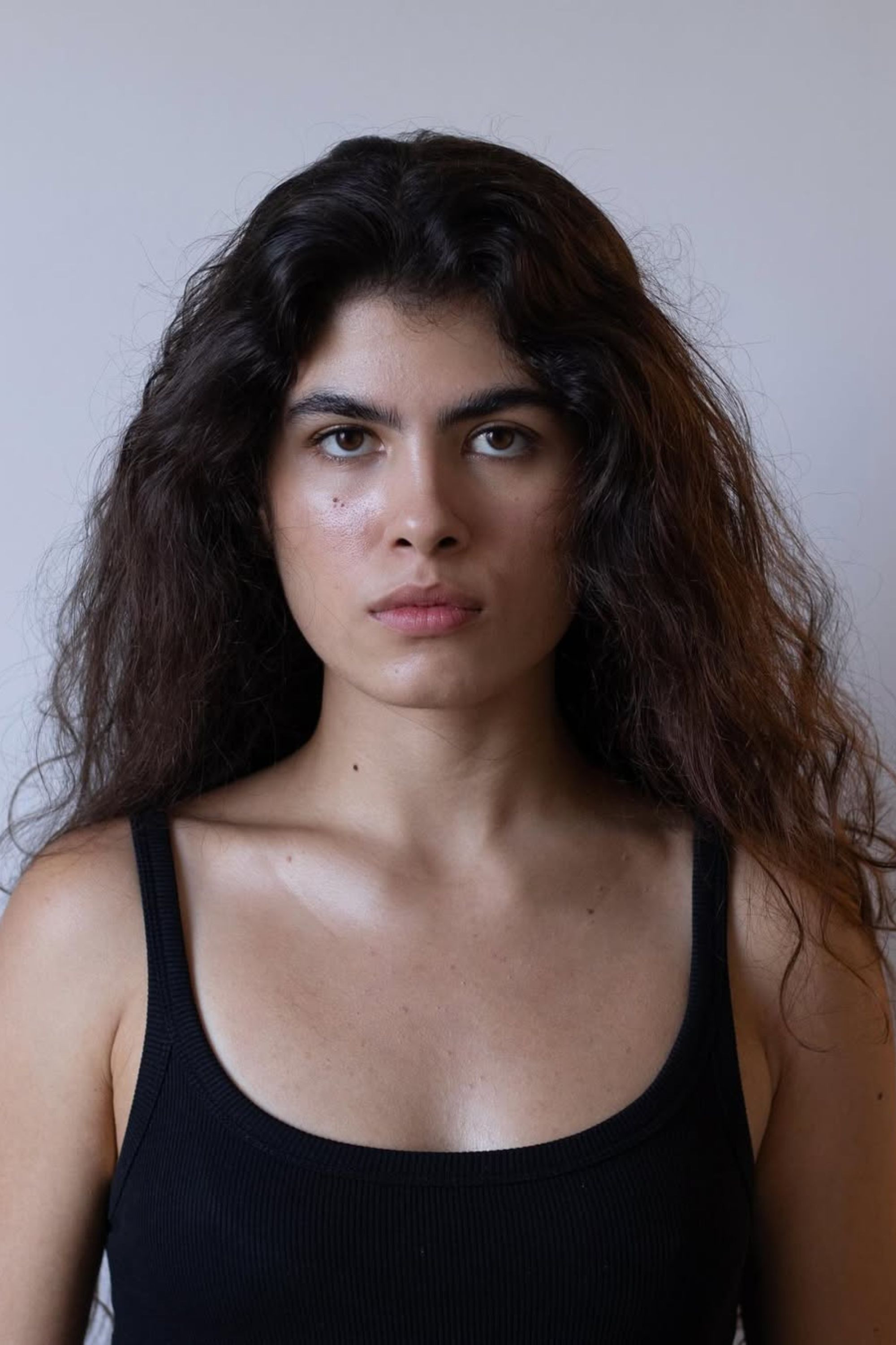 Guta Menelau backdrop