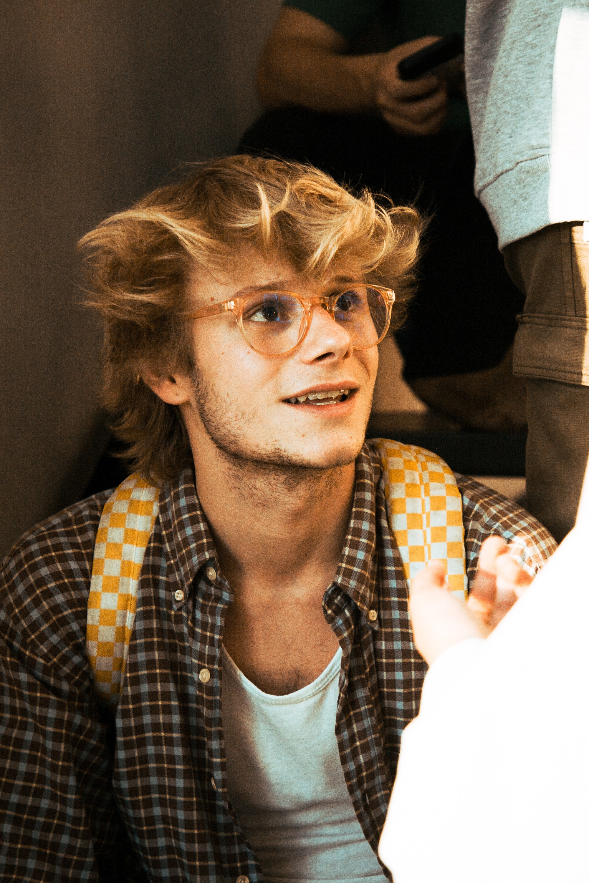 Néstor Seller backdrop