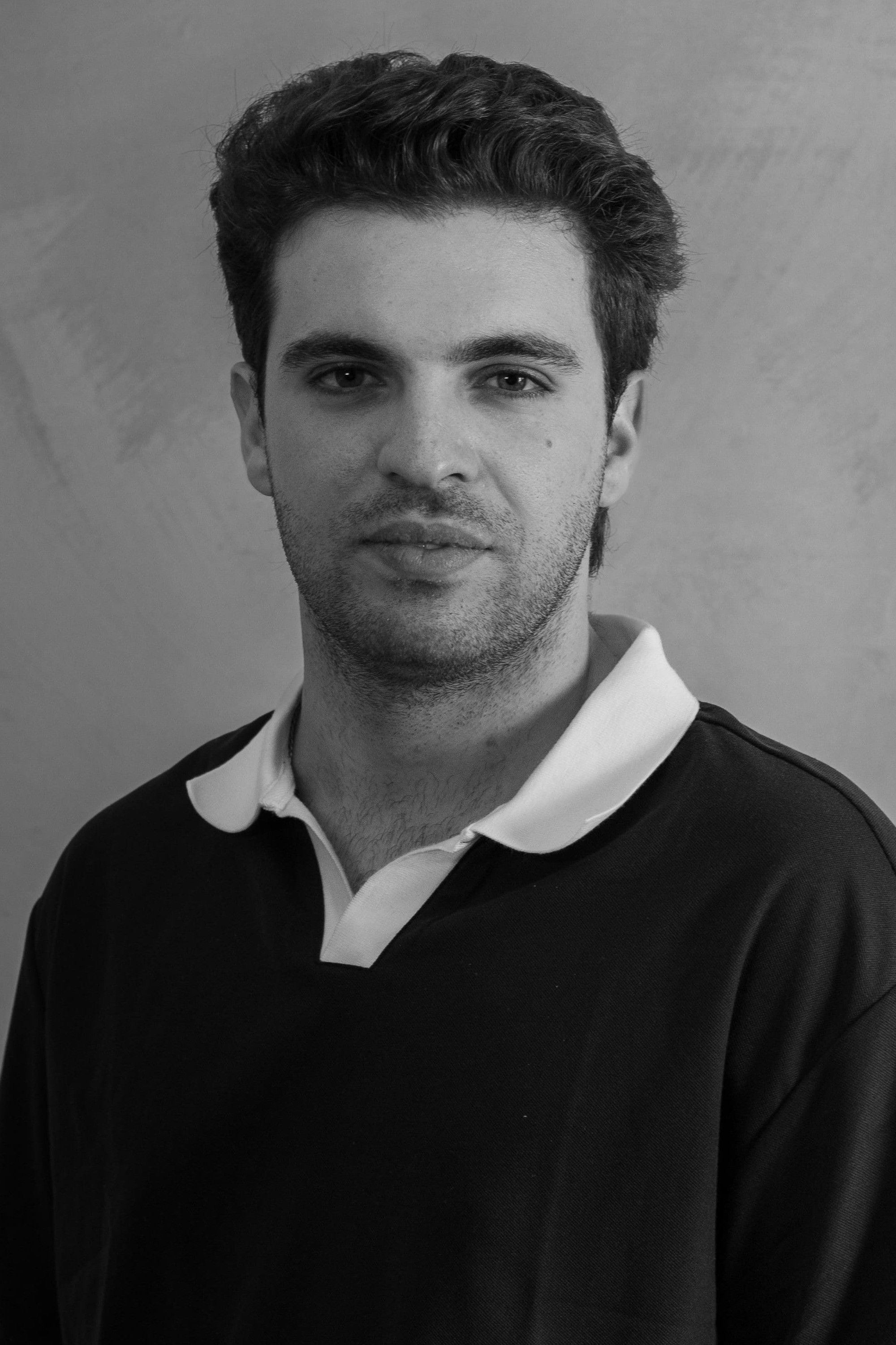 Tomás Vázquez backdrop