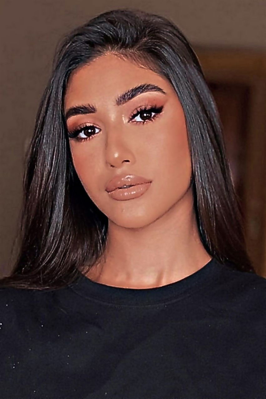 Esraa Rakha backdrop