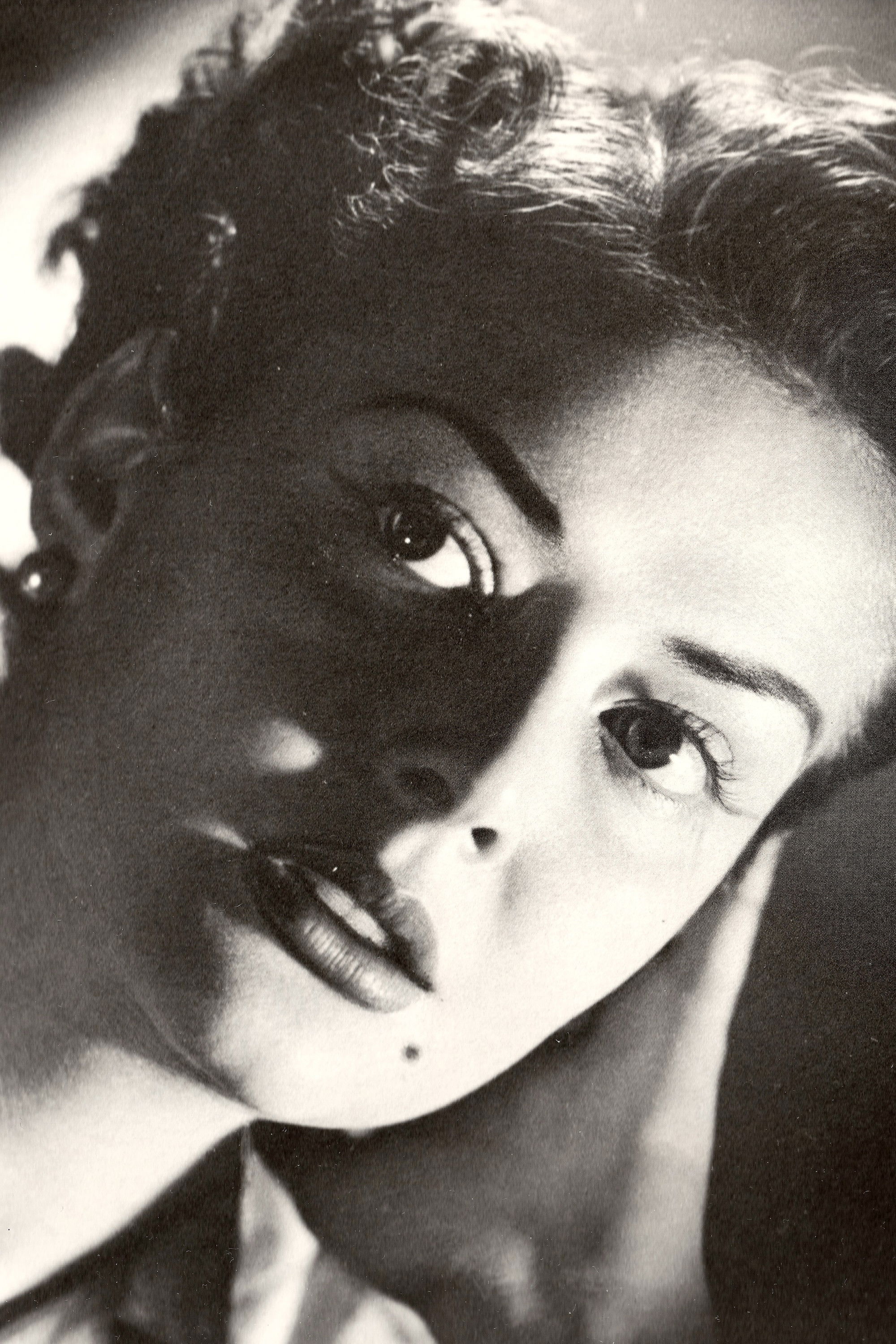 Elena Fernán backdrop