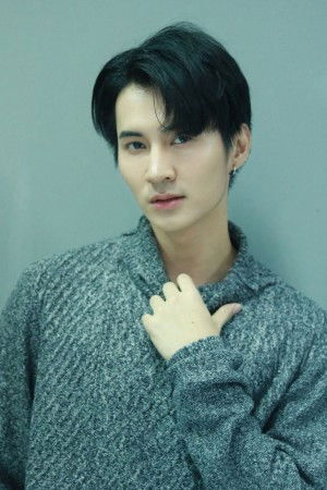 Stamp Pornwasin Rueangnukul backdrop