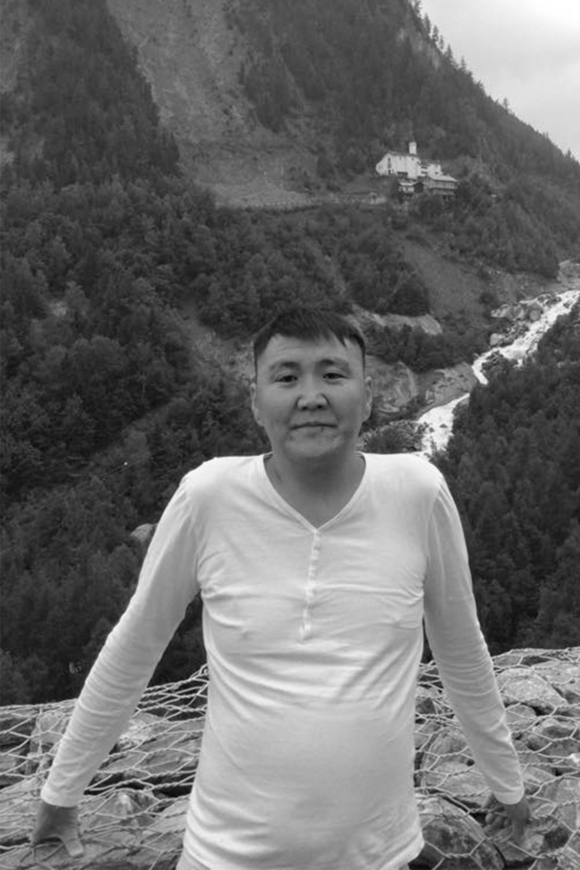 Altansukh Roza backdrop