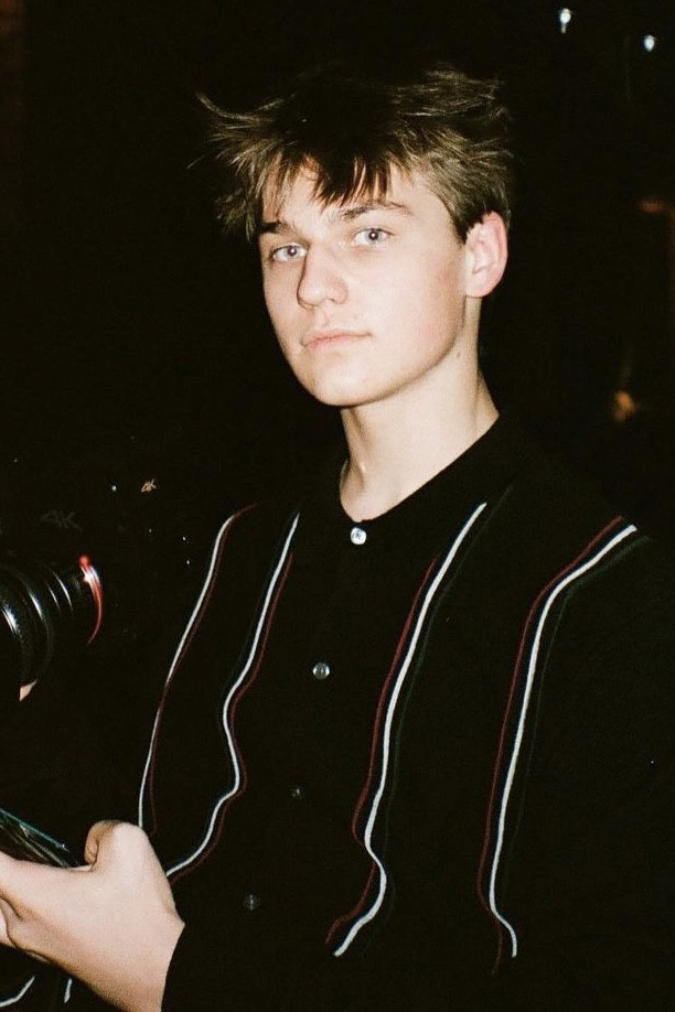 Aidan Glass backdrop