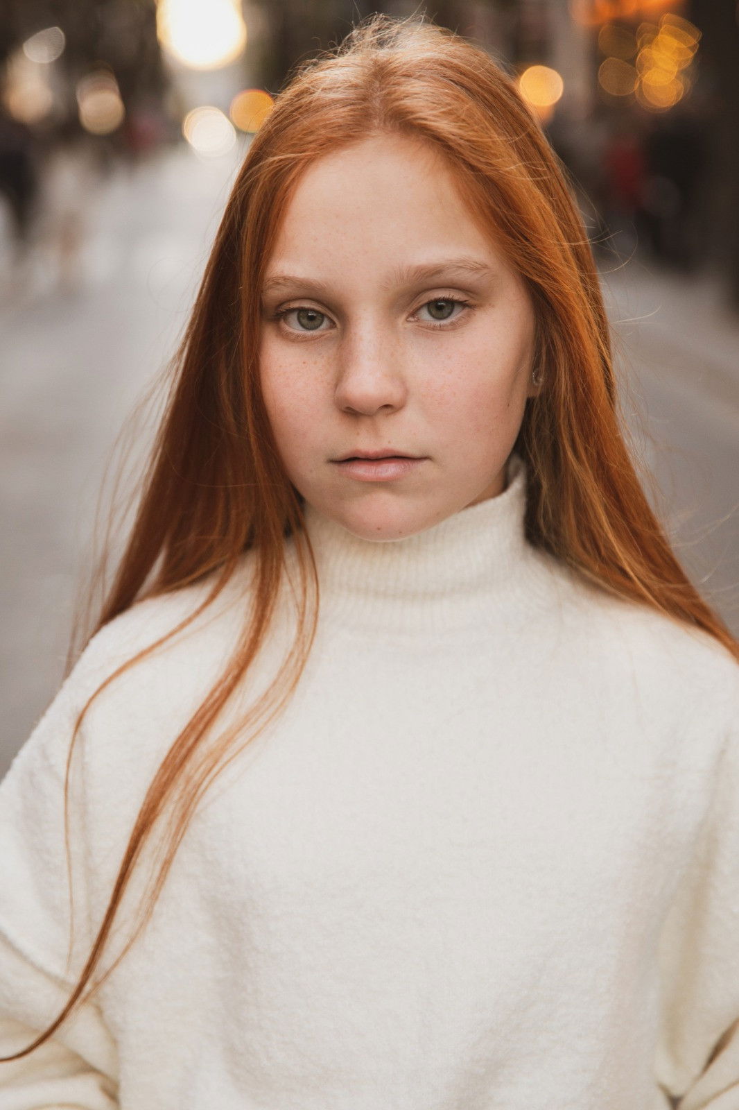 Isabella Savin backdrop