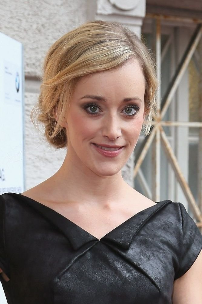 Judith Richter backdrop