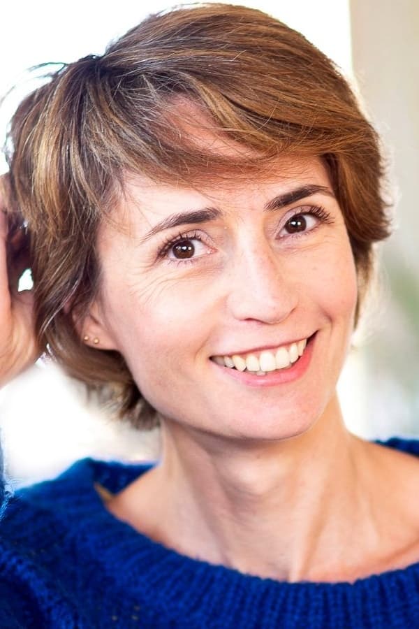 Lucie Laurent backdrop