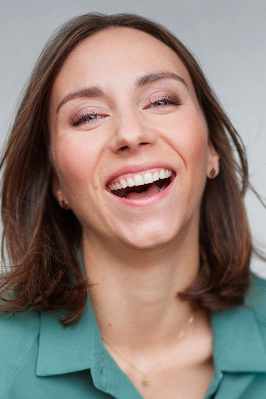 Magali Saint-Vincent backdrop