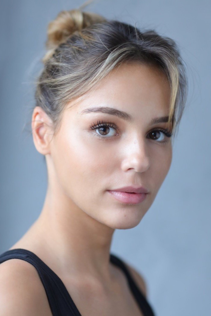 Heidi Berger backdrop