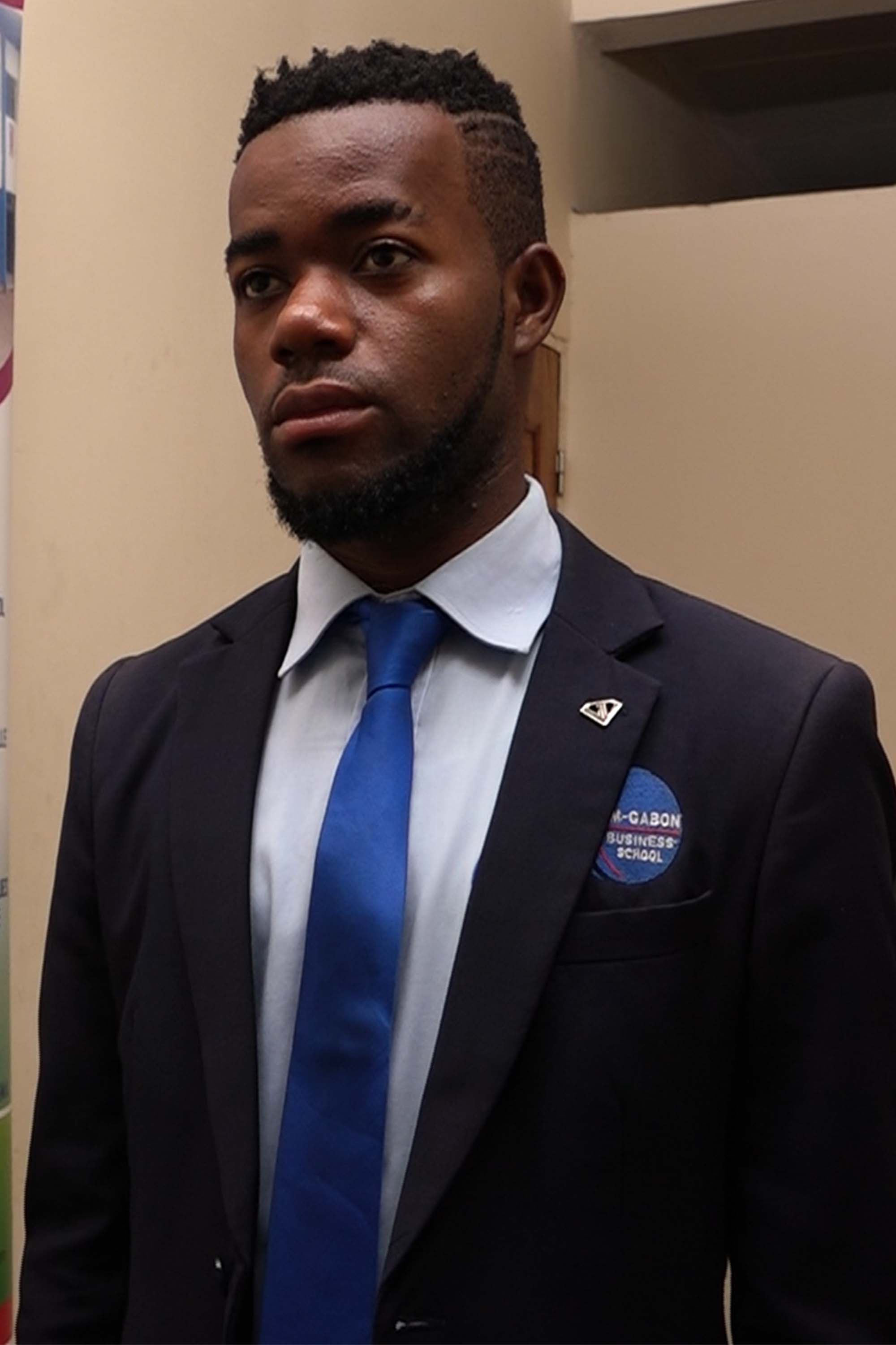 MOUNGUENGUI Juste backdrop