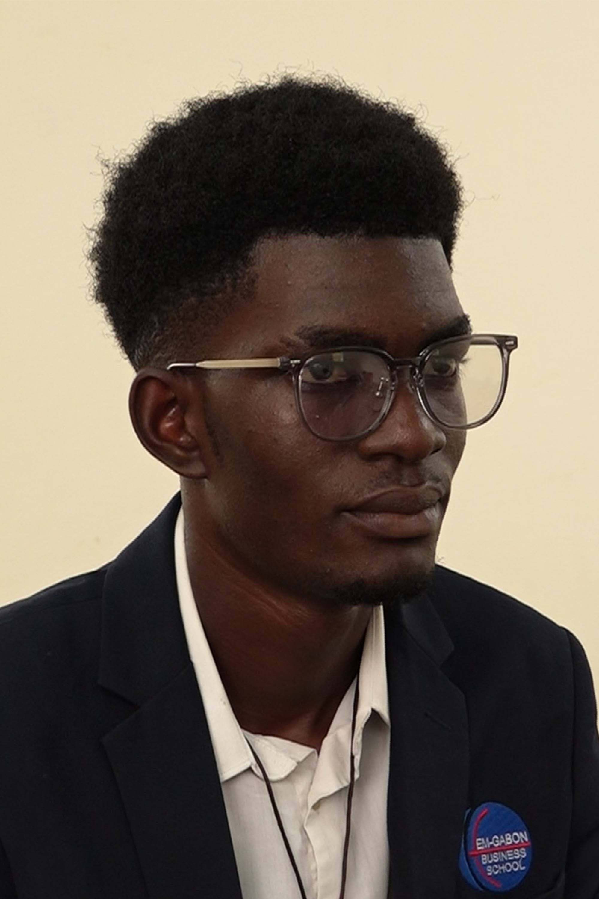 LENDOYE Darrol backdrop