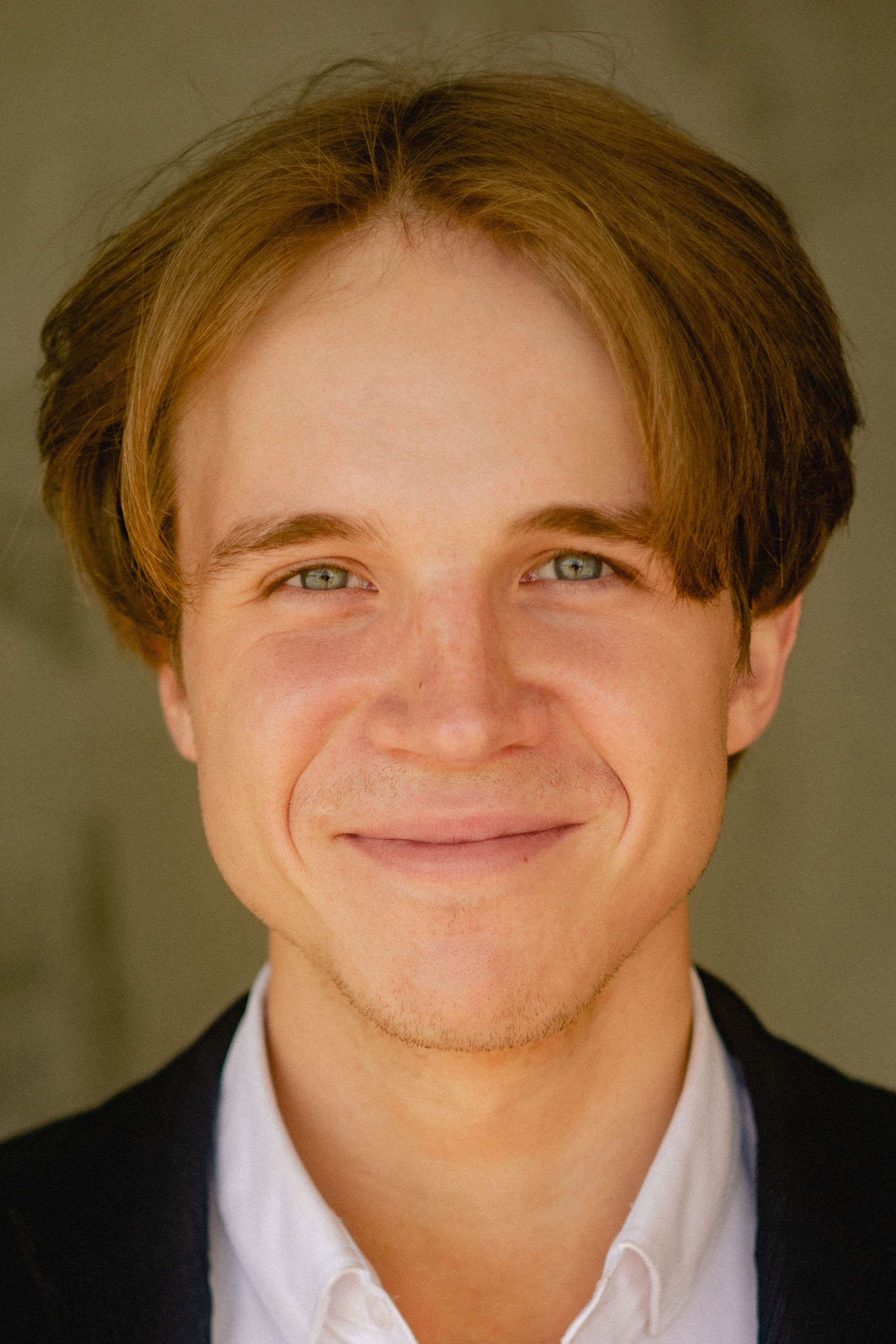 Hryhoriy Naumov backdrop