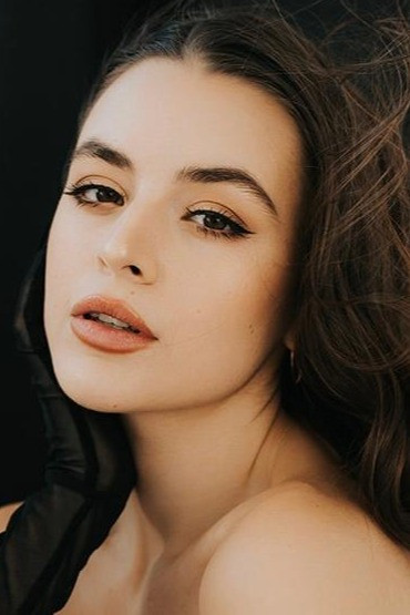 Katrina Kreile backdrop