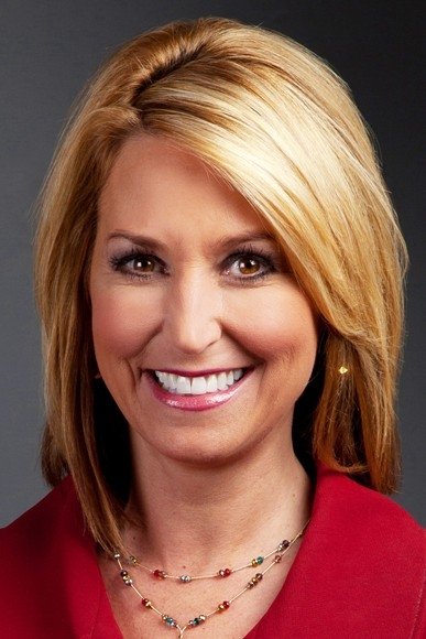 Leslie Lowe backdrop