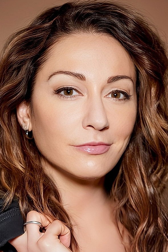 Jamie Ragusa backdrop