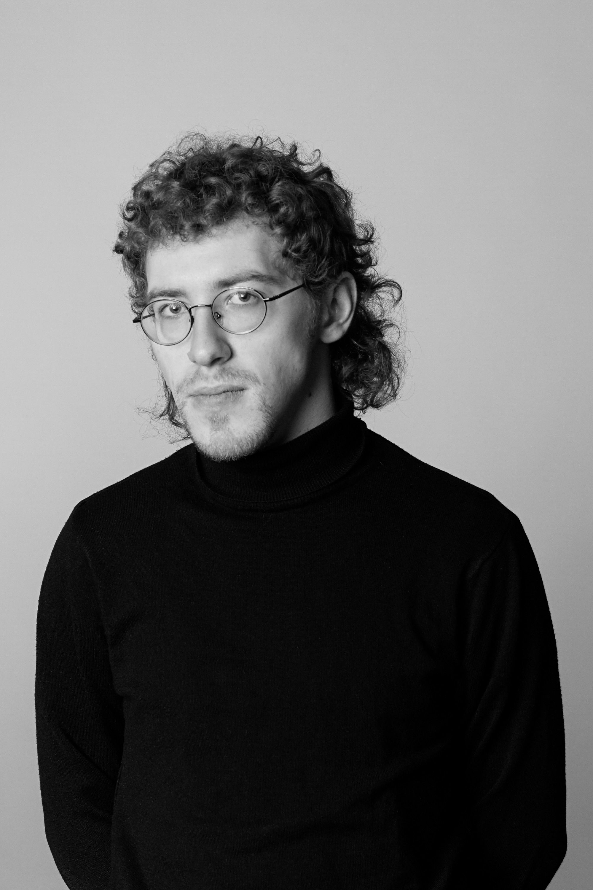 Andrij Smirnov backdrop