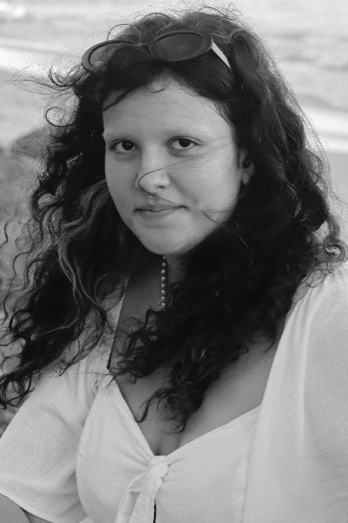 Isabela Vinagre backdrop