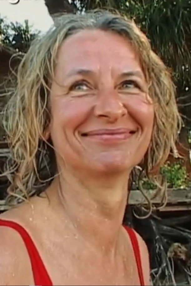 Carmen Menge-Augustin backdrop