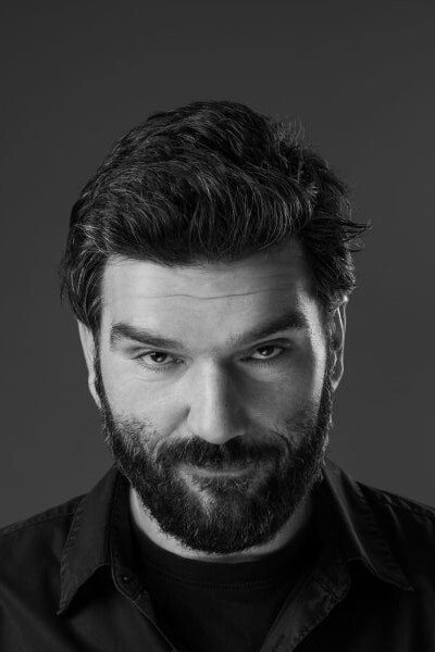 Bojan Navojec backdrop