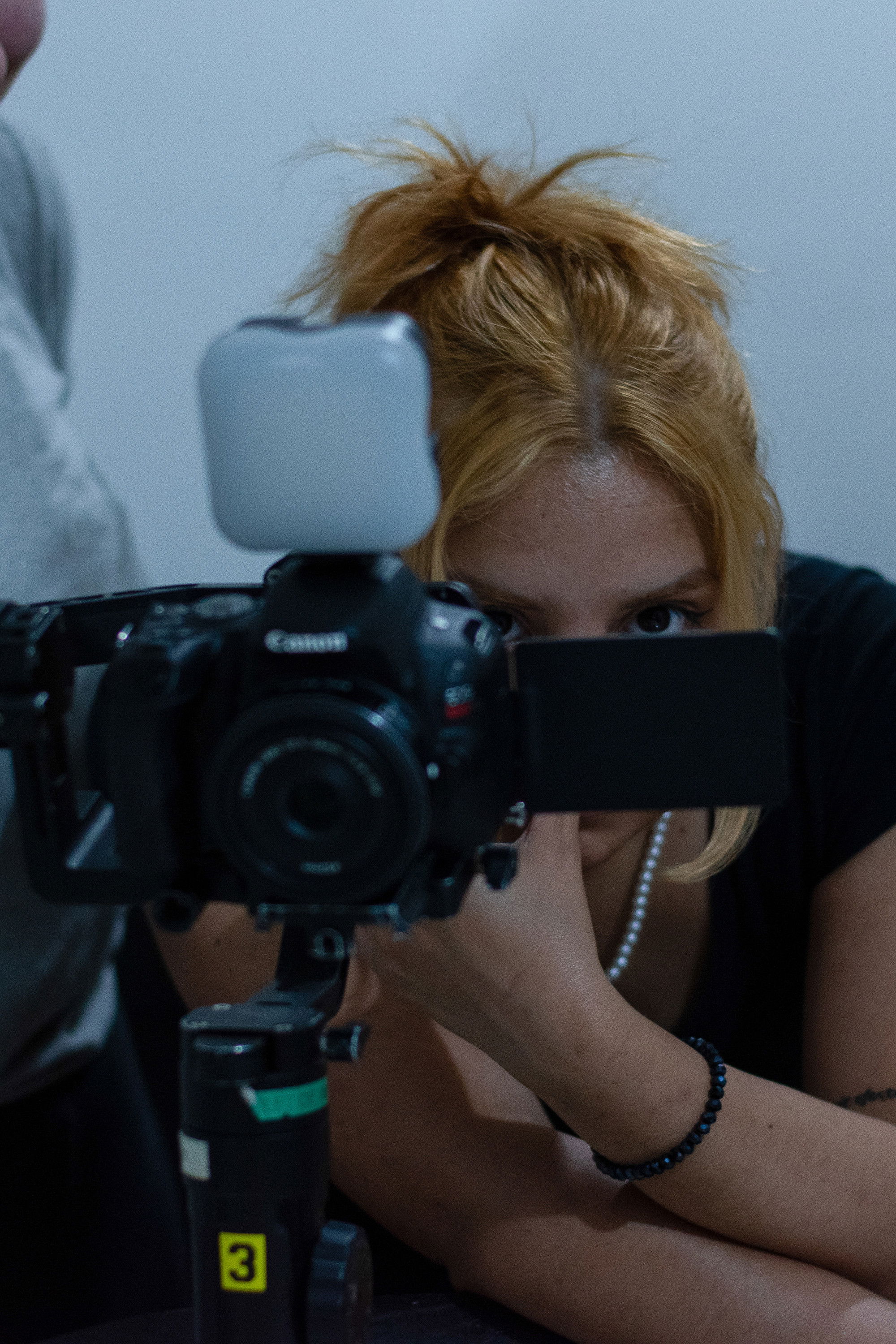 Juliana Benítez backdrop