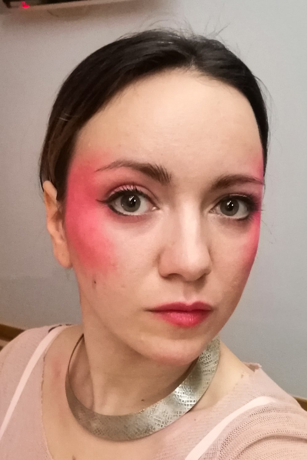 Danai Nielsen backdrop