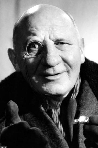 Heinrich Gretler backdrop