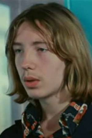 Sasha Nazarov backdrop