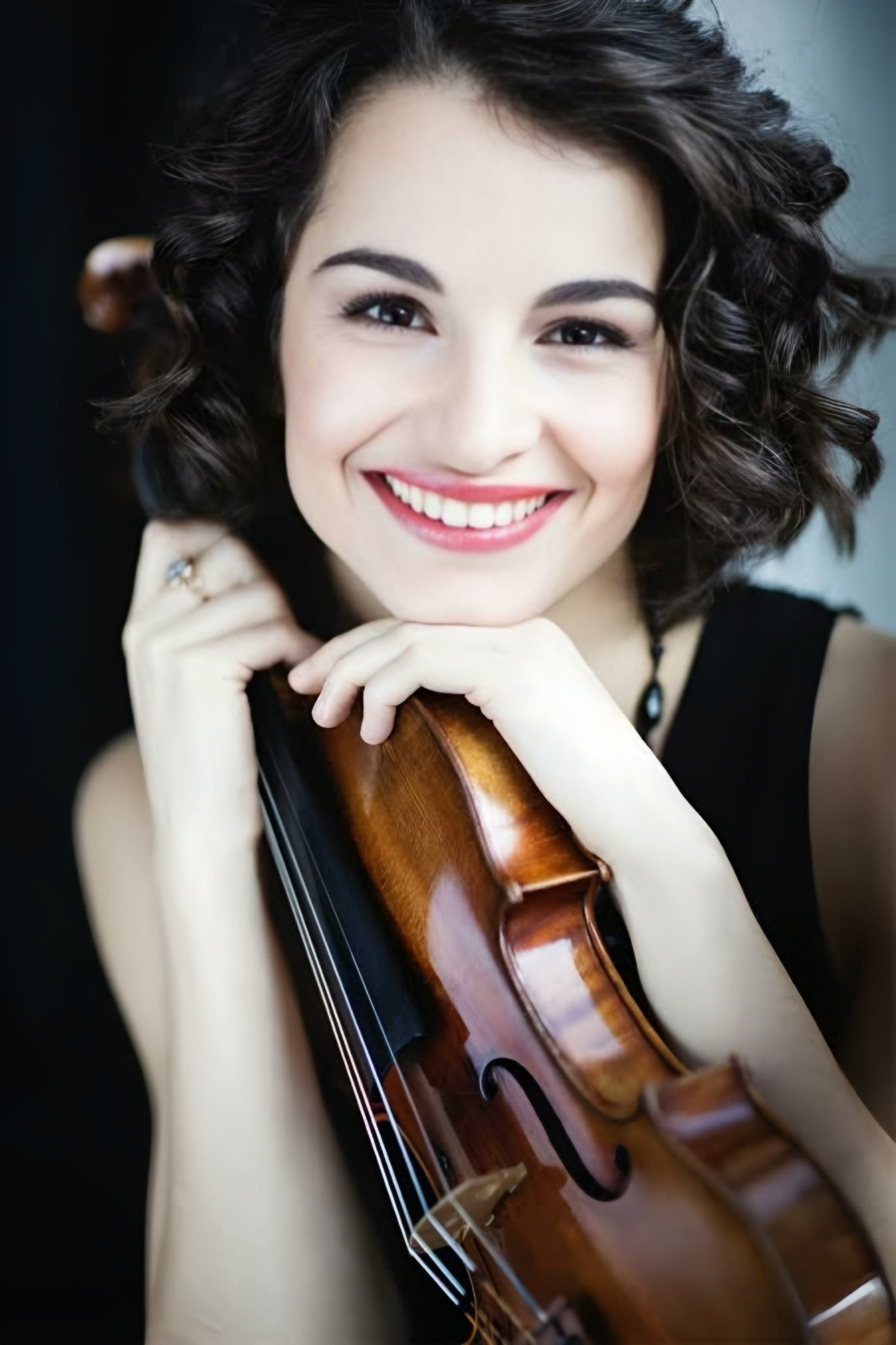 Alina Pogostkina backdrop