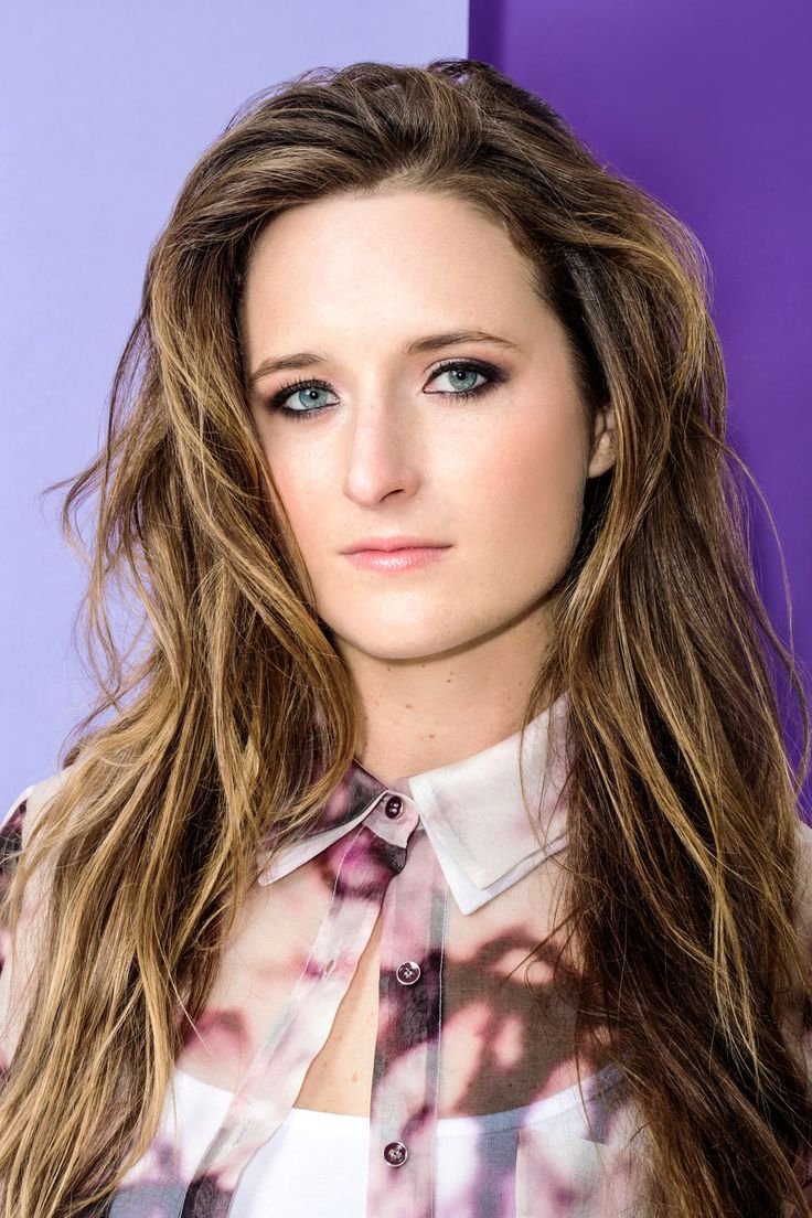 Grace Gummer backdrop