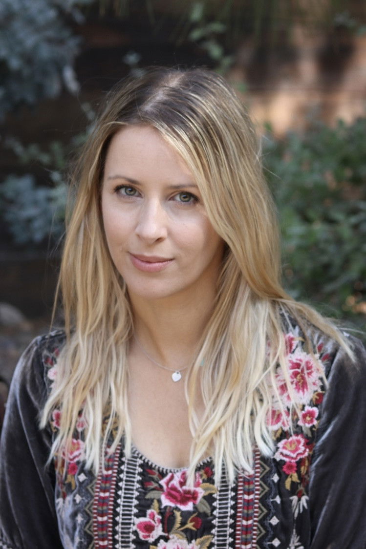 Eliza Jane Brazier backdrop