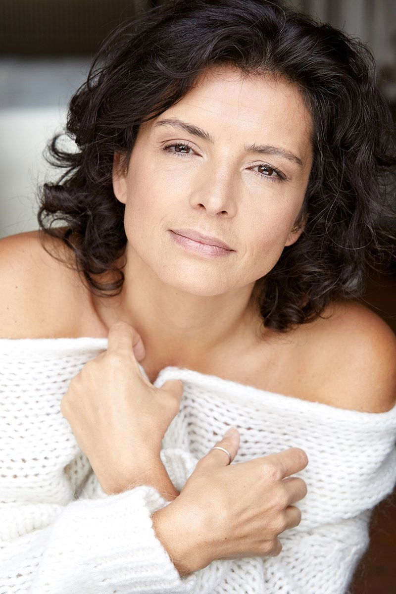 Maude Richard backdrop