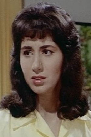 Faten Al Shoubashi backdrop