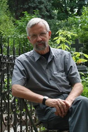 Serge Gregory backdrop