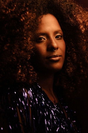 Gabi da Pele Preta backdrop