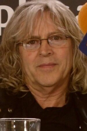 Rogër Krishtian backdrop