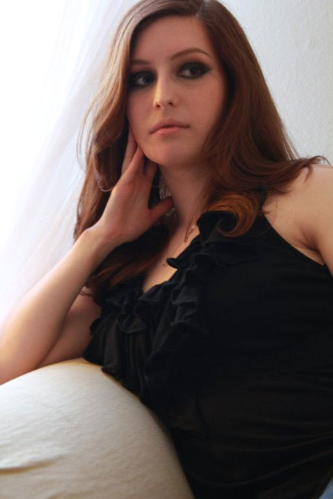 Sara Polton backdrop