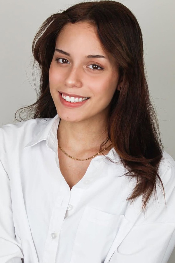 Diana Elynel backdrop