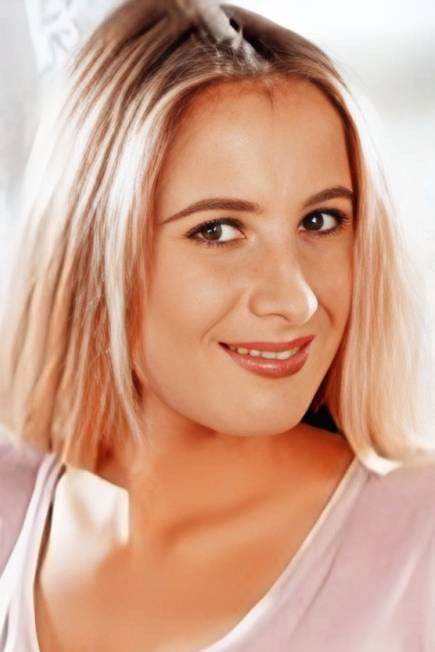 Natasha Lester backdrop